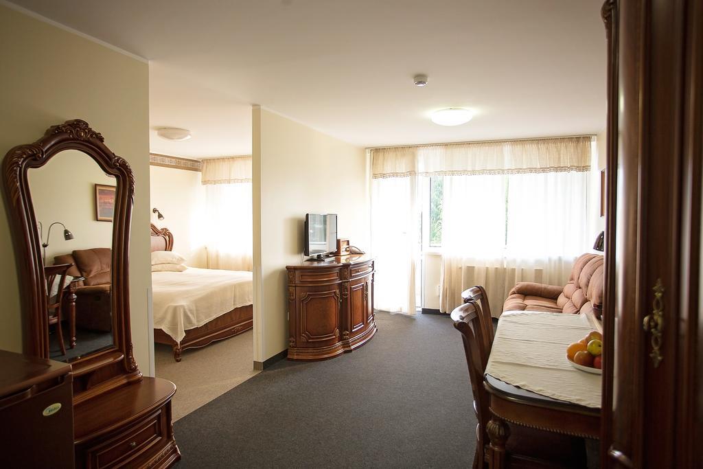 Varska Sanatorium Hotel Kültér fotó